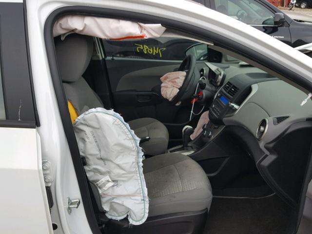 1G1JA6SG0G4130726 - 2016 CHEVROLET SONIC LS 白色 照片 5