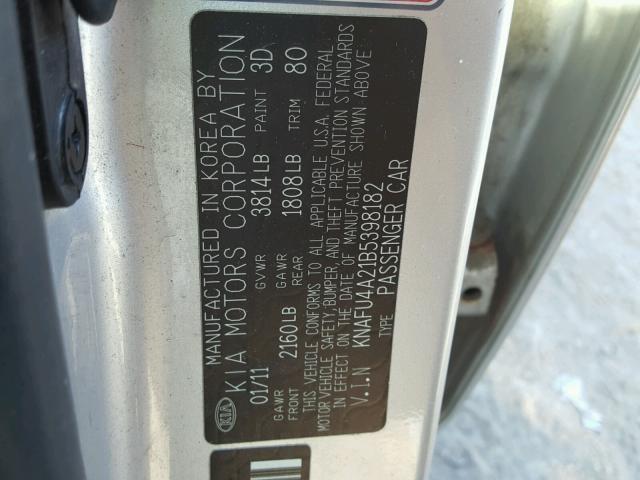 KNAFU4A21B5398182 - 2011 KIA FORTE EX SILVER photo 10