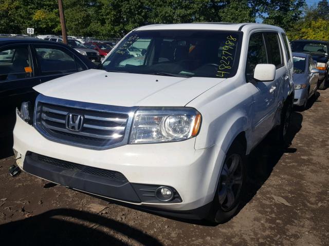 5FNYF4H76CB010726 - 2012 HONDA PILOT EXLN WHITE photo 2