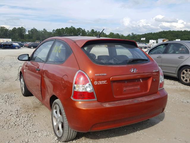 KMHCN36C47U007808 - 2007 HYUNDAI ACCENT SE ORANGE photo 3