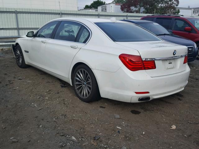 WBAKB4C55BC574271 - 2011 BMW 740 LI WHITE photo 3