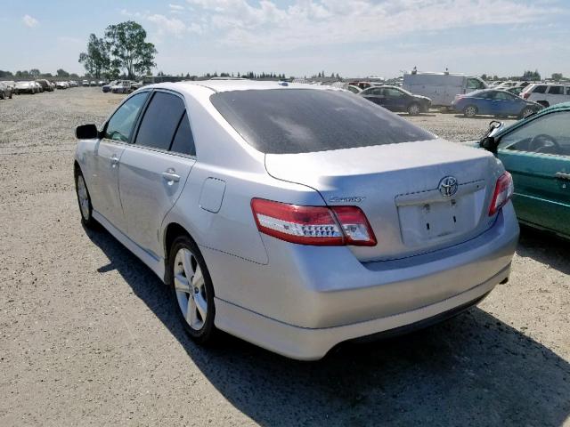 4T1BF3EK0BU601628 - 2011 TOYOTA CAMRY BASE 银色 照片 3