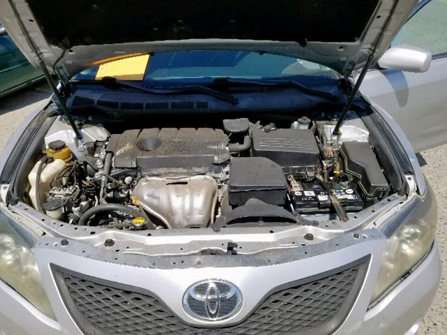4T1BF3EK0BU601628 - 2011 TOYOTA CAMRY BASE 银色 照片 7