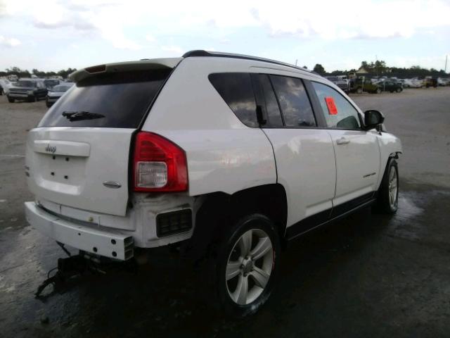 1J4NF1FB7BD202195 - 2011 JEEP COMPASS SP WHITE photo 4