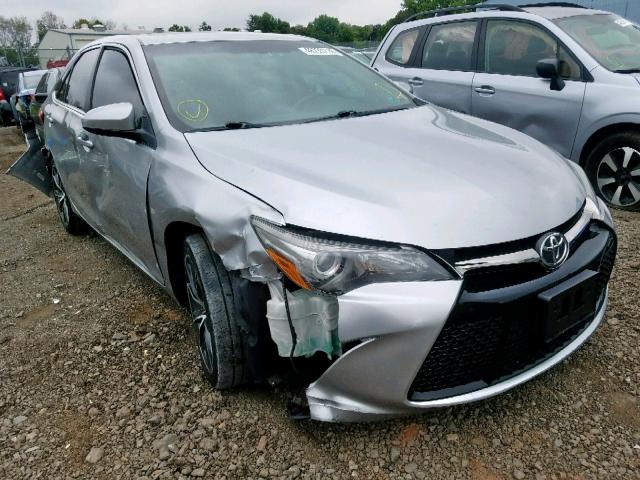 4T1BF1FK9FU978015 - 2015 TOYOTA CAMRY LE SILVER photo 1