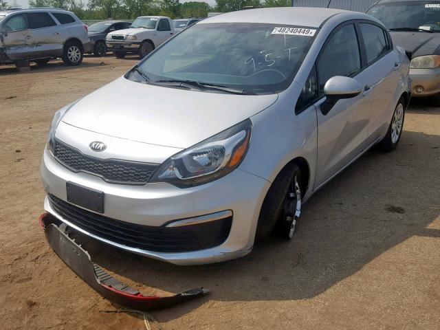 KNADM4A33G6546253 - 2016 KIA RIO LX SILVER photo 2