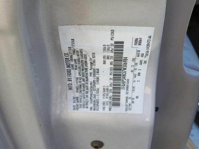 1FAHP34N37W306984 - 2007 FORD FOCUS ZX4 SILVER photo 10