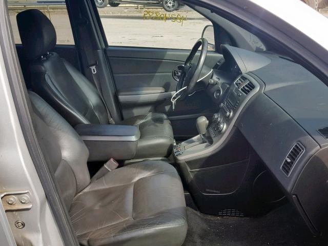 2CKDL73F766046922 - 2006 PONTIAC TORRENT SILVER photo 5