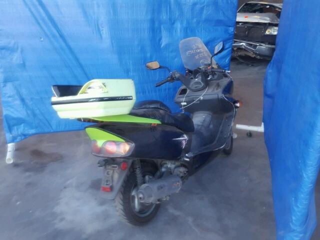 JH2MF06112K011037 - 2002 HONDA NSS250 GREEN photo 4