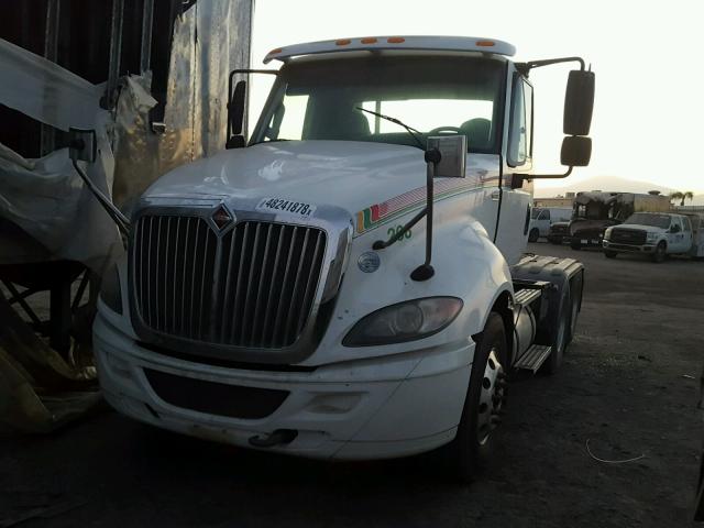 1HSDJSJR9EJ479583 - 2014 INTERNATIONAL PROSTAR WHITE photo 2