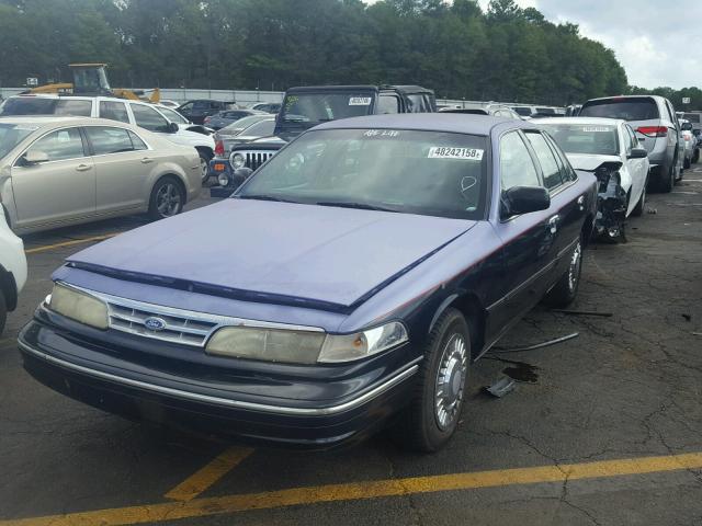 2FALP71W7TX207386 - 1996 FORD CROWN VICT PURPLE photo 2