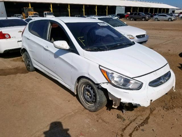 KMHCT5AE6GU256704 - 2016 HYUNDAI ACCENT SE WHITE photo 1