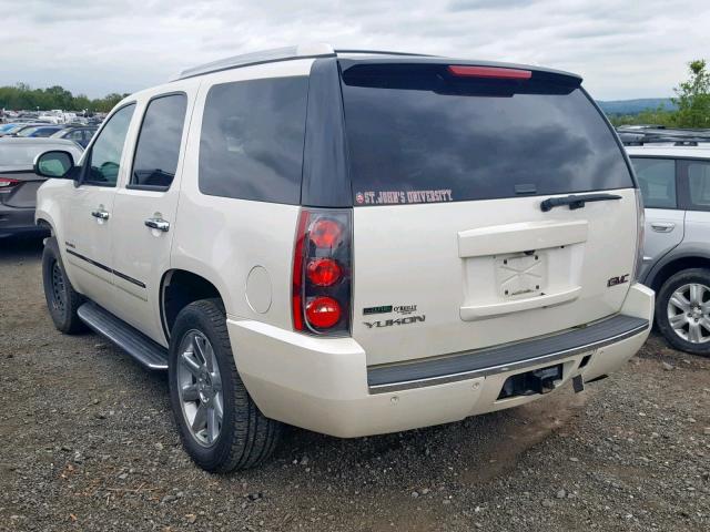 1GKS2EEF0CR171381 - 2012 GMC YUKON DENA WHITE photo 3