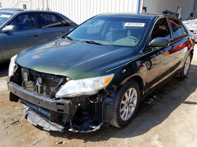 4T1BF3EK2BU621413 - 2011 TOYOTA CAMRY BASE GREEN photo 2