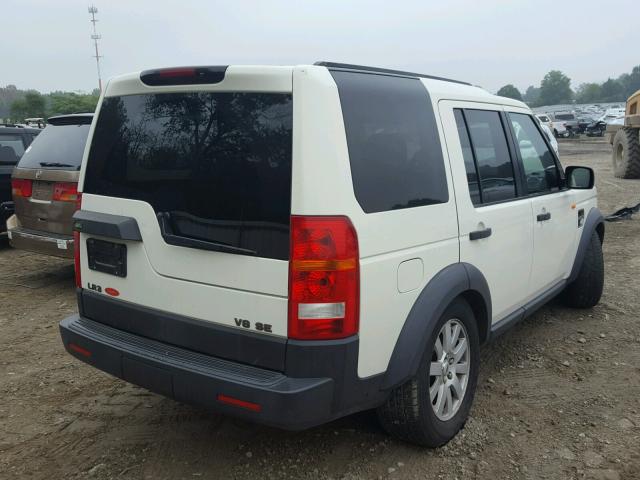 SALAD25455A320375 - 2005 LAND ROVER LR3 SE WHITE photo 4