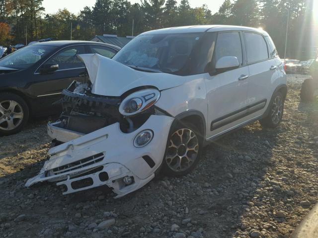 ZFBCFADHXEZ007478 - 2014 FIAT 500L TREKK WHITE photo 2