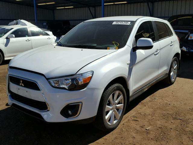 4A4AR3AU4DE014823 - 2013 MITSUBISHI OUTLANDER WHITE photo 2