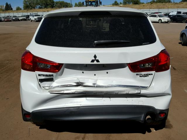 4A4AR3AU4DE014823 - 2013 MITSUBISHI OUTLANDER WHITE photo 9