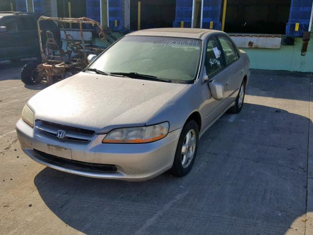 1HGCG1652XA021620 - 1999 HONDA ACCORD GRAY photo 2