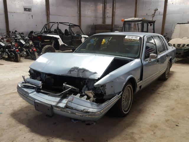 1LNLM81W6NY749893 - 1992 LINCOLN TOWN CAR E BLUE photo 2