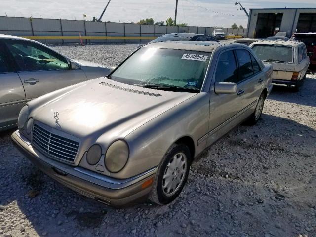 WDBJF20F0VA371209 - 1997 MERCEDES-BENZ E 300D BEIGE photo 2