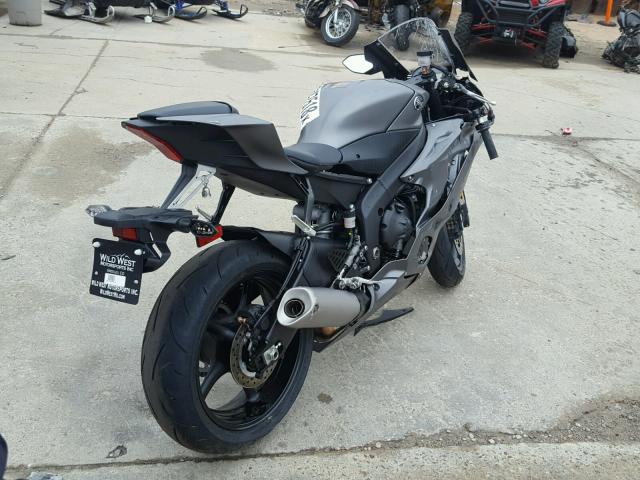 JYARJ28E6JA003167 - 2018 YAMAHA YZFR6 GRAY photo 4