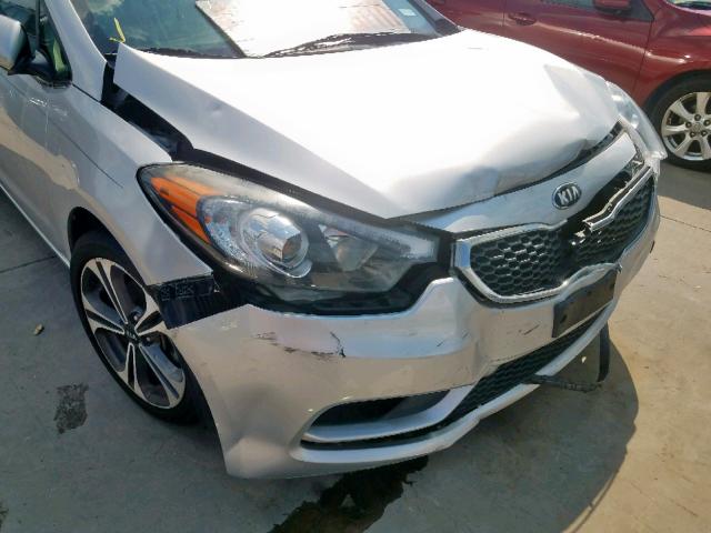 KNAFX4A88E5099773 - 2014 KIA FORTE EX SILVER photo 9