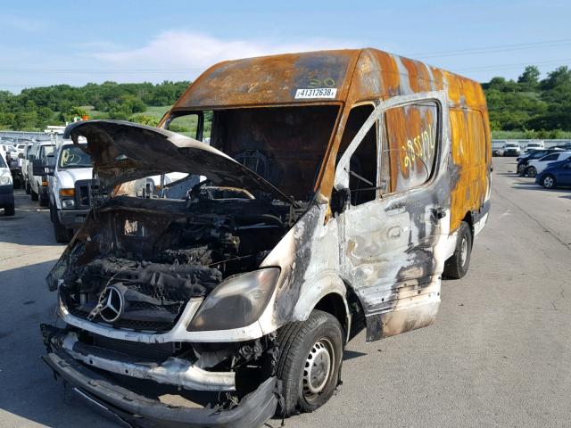 WD3PE8CC3D5732694 - 2013 MERCEDES-BENZ SPRINTER 2 BURN photo 2