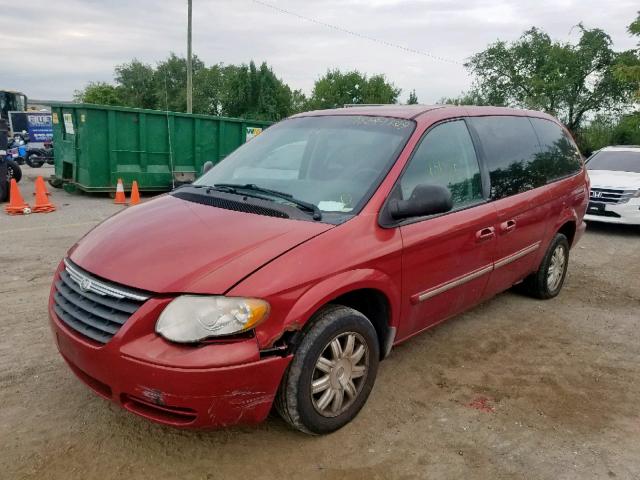 2A4GP54L86R626867 - 2006 CHRYSLER TOWN & COU RED photo 2