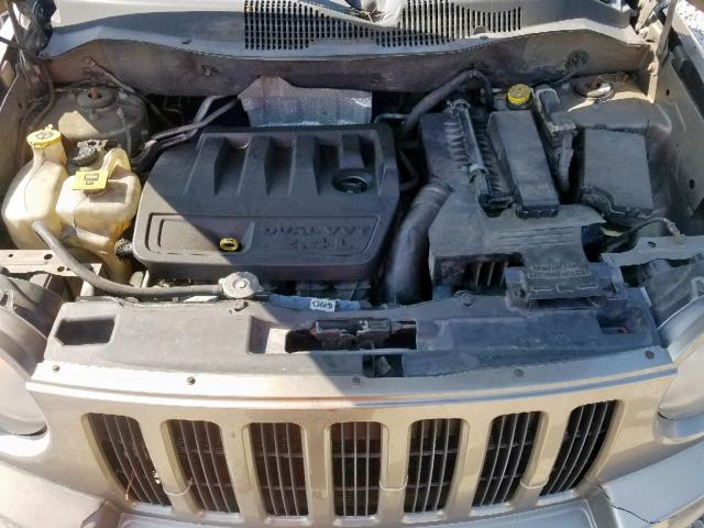 1J8FT47W88D691634 - 2008 JEEP COMPASS SP BEIGE photo 7