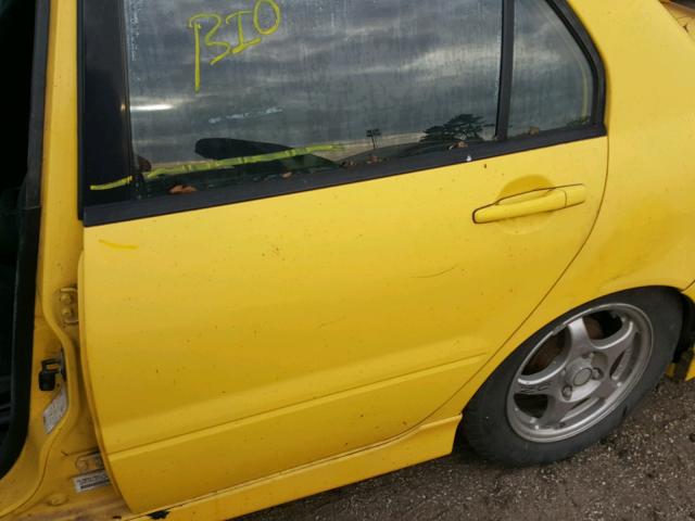 JA3AJ86E52U073734 - 2002 MITSUBISHI LANCER OZ YELLOW photo 9