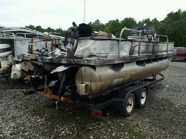 N1C20166D404 - 2004 BEAC BOAT BURN photo 4