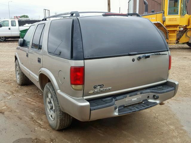 1GNDT13X74K146792 - 2004 CHEVROLET BLAZER TAN photo 3