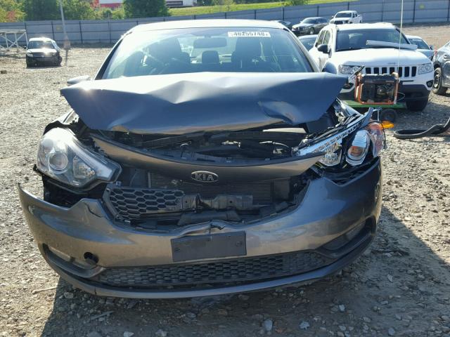 KNAFX4A80E5092980 - 2014 KIA FORTE EX GRAY photo 9