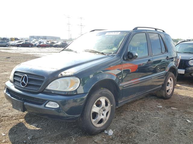 4JGAB54E62A361033 - 2002 MERCEDES-BENZ ML 320 GREEN photo 2