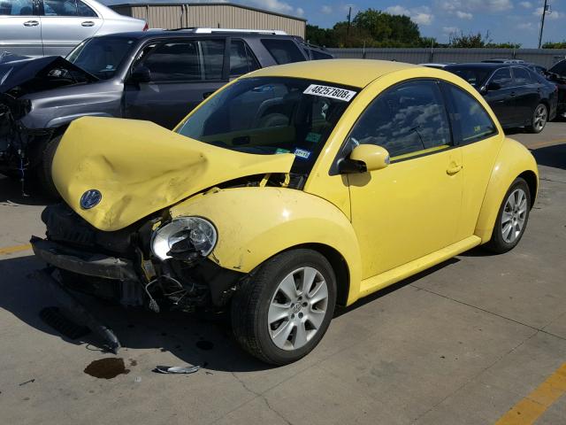 3VWPW31C58M502001 - 2008 VOLKSWAGEN NEW BEETLE YELLOW photo 2