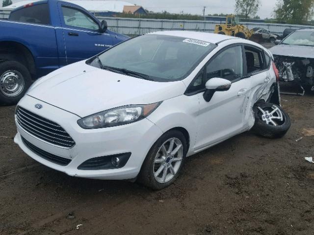 3FADP4EJ3GM157833 - 2016 FORD FIESTA SE WHITE photo 2