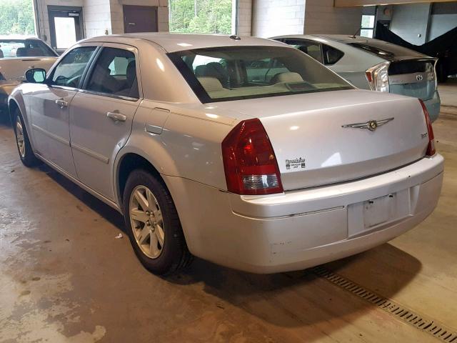 2C3LA43R37H885204 - 2007 CHRYSLER 300 SILVER photo 3