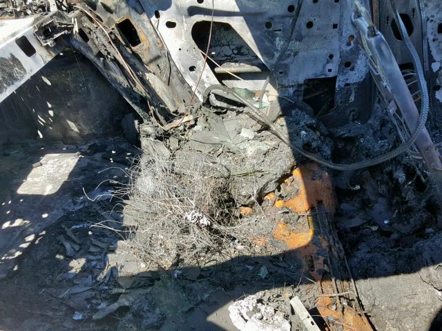 2G2WS522641337416 - 2004 PONTIAC GRAND PRIX BURN photo 6