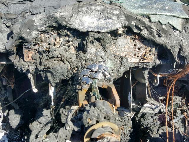 2G2WS522641337416 - 2004 PONTIAC GRAND PRIX BURN photo 8