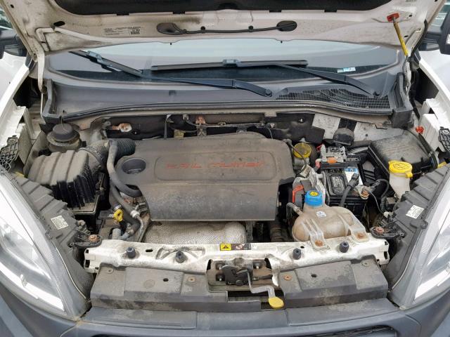 ZFBERFAT2G6B10889 - 2016 RAM PROMASTER 白色 照片 7