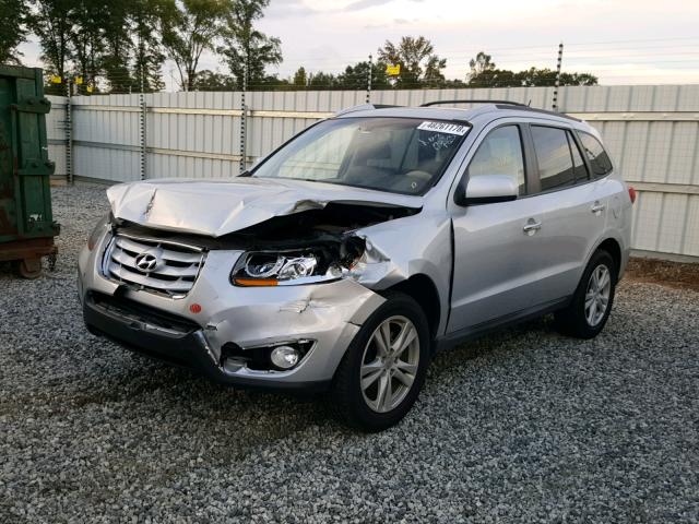 5NMSK3AB7AH385319 - 2010 HYUNDAI SANTA FE L SILVER photo 2