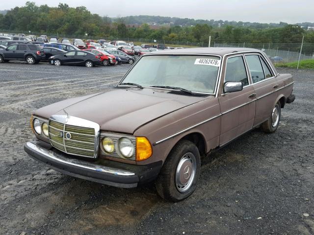 12312310061908 - 1978 MERCEDES-BENZ 240D BROWN photo 2