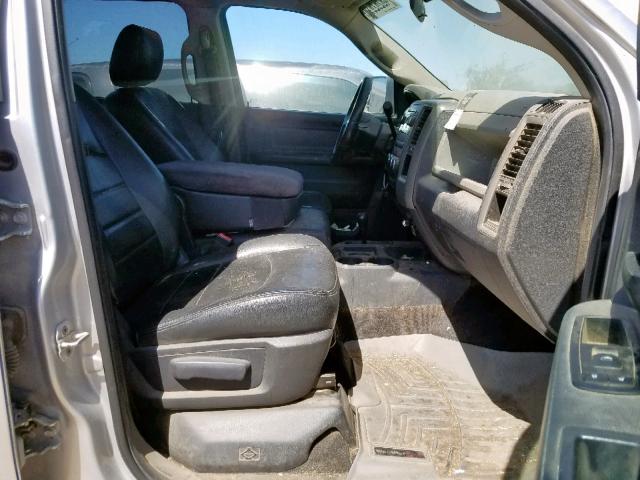 3D73Y3CL0BG517980 - 2011 DODGE RAM 3500 SILVER photo 5