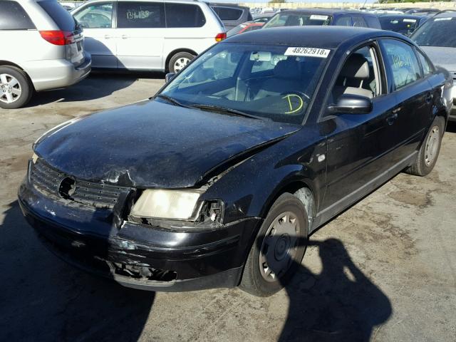 WVWMD23B2YP367841 - 2000 VOLKSWAGEN PASSAT GLS BLACK photo 2