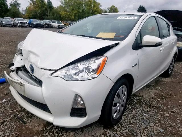 JTDKDTB34E1571188 - 2014 TOYOTA PRIUS C WHITE photo 2