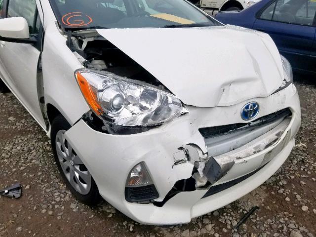 JTDKDTB34E1571188 - 2014 TOYOTA PRIUS C WHITE photo 9