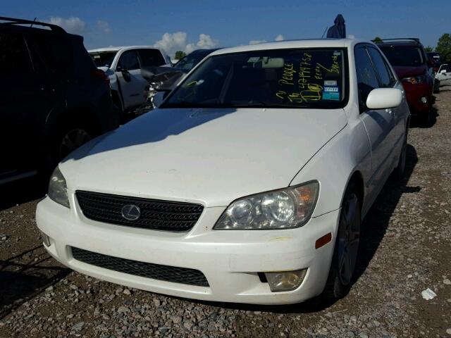 JTHBD192130073002 - 2003 LEXUS IS 300 WHITE photo 2