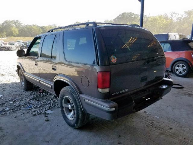 1GNCS13W1W2209541 - 1998 CHEVROLET BLAZER CHARCOAL photo 3