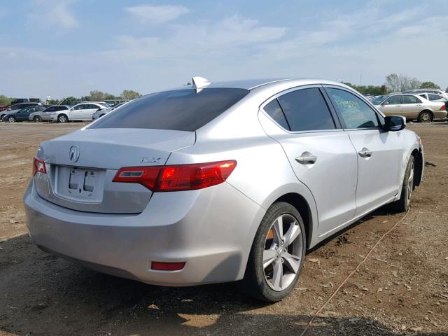 19VDE1F76DE003066 - 2013 ACURA ILX 20 TEC SILVER photo 4